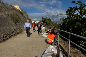 Σε πλήρη εξέλιξη οι εργασίες συντήρησης και καλλωπισμού του πρασίνου σε διάφορα σημεία του Ηρακλείου