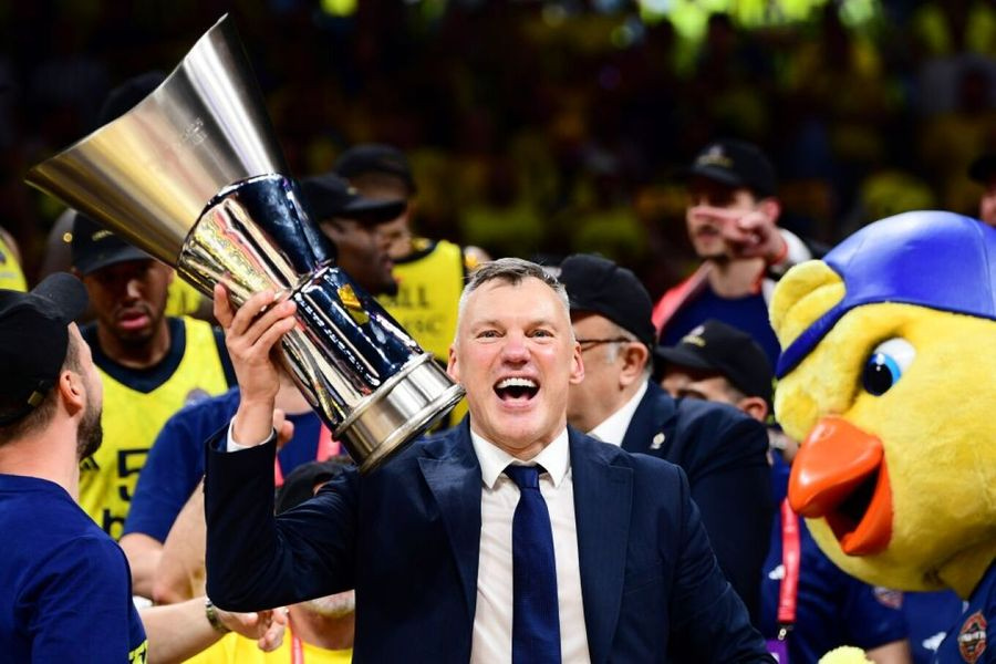 Υπέγραψε νέο δεκαετές συμβόλαιο με τη Euroleague η Φενέρμπαχτσε
