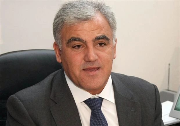 «Έφυγε» κι ο Σεραφείμ πριν ξεκινήσει το συνέδριο της ΝΔ