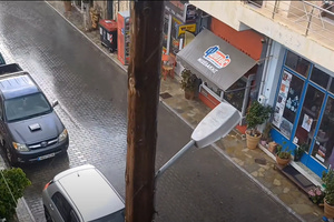 Στο Ηράκλειο “σκάει η πέτρα” και στη Βιάννο βρέχει δυνατά – Δείτε βίντεο