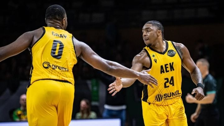 Εμφατικά στον τελικό του BCL η ΑΕΚ