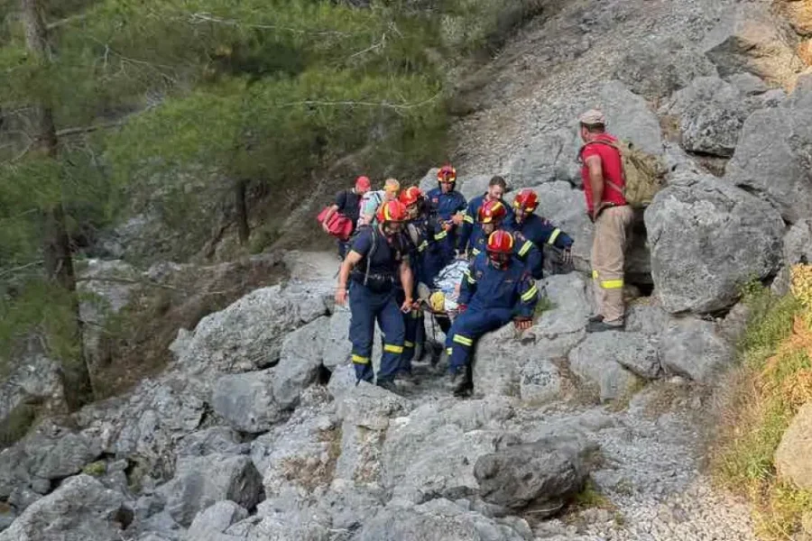 Χανιά: Διάσωση τραυματισμένου Γάλλου περιπατητή στο φαράγγι της Αγίας Ειρήνης