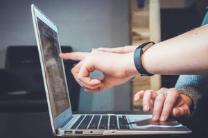 «Ψηφιακό προφίλ» για κάθε δικαιούχο: Τέλος στο χάος των επιδομάτων με το νέο Εθνικό Μητρώο