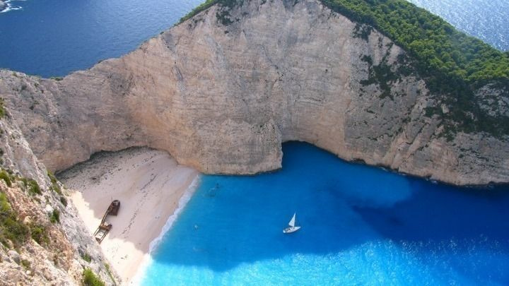 Ζάκυνθος: 13 παραλίες του νησιού με Γαλάζιες Σημαίες