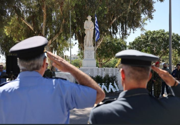 Τελετή-εκδήλωση μνήμης στον Άγνωστο Στρατιώτη για τους Ομήρους στη «Στοά Μακάσι» από την Περιφερειακή Ενότητα Ηρακλείου