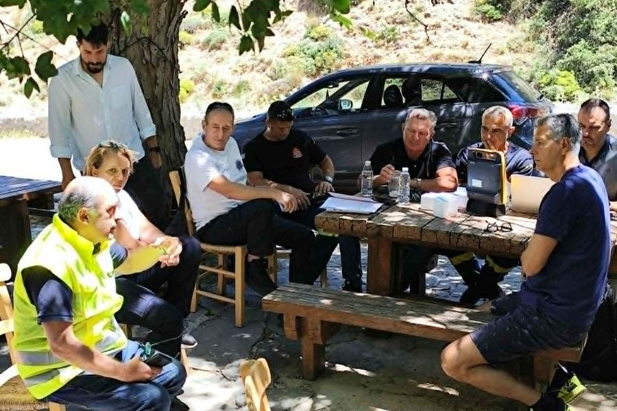 “Έξυπνα ρολόγια” σε επισκέπτες και απινιδωτής στο φαράγγι της Σαμαριάς!