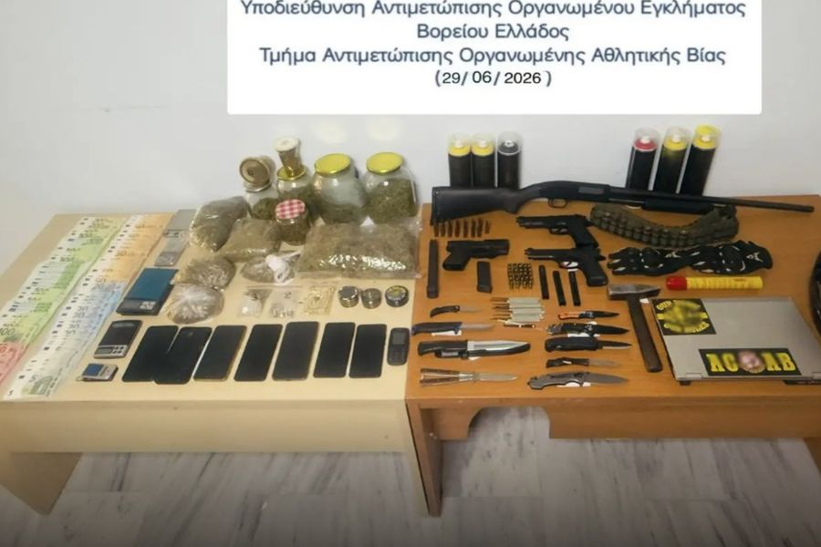 Συλλήψεις σε Θεσσαλονίκη – Μύκονο για οπαδική βία, διακίνηση ναρκωτικών και οδηγίες από τη φυλακή