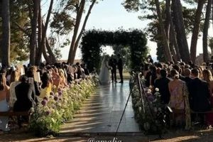“Τα μνημεία δεν είναι για γαμήλια γλέντια”: Σκληρή ανακοίνωση των αρχαιολόγων για τον γάμο της Αμαλίας Κωστοπούλου στην Πύλο