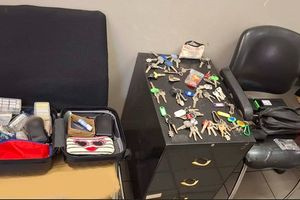 Δίδυμο Γεωργιανών «expert» στις διαρρήξεις έπιασε η ΕΛ.ΑΣ. την ώρα που άδειαζαν διαμέρισμα