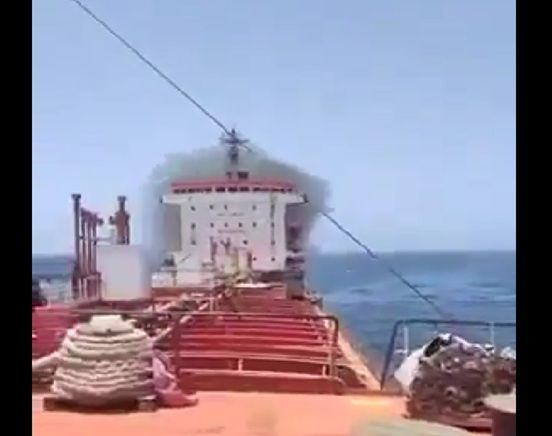 UKMTO: Φωτιά στο μηχανοστάσιο τάνκερ ανοικτά του Ομάν, ένα θύμα και δύο αγνοούμενοι