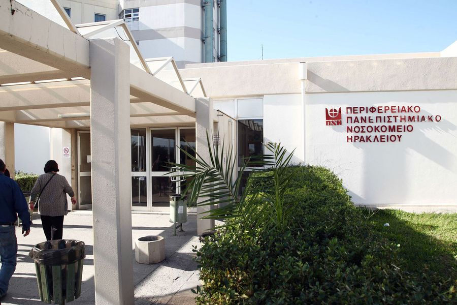 ΠΑΓΝΗ: «Ανοίξτε την πύλη στη στάση του λεωφορείου για να μην ταλαιπωρείται ο κόσμος»