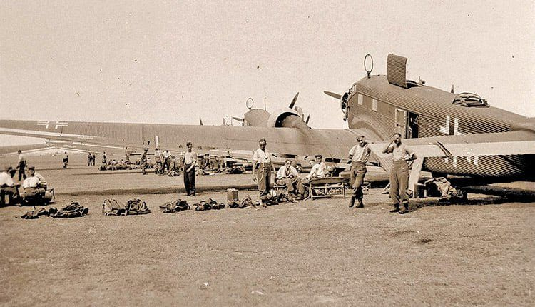Χαράλαμπος Σειραδάκης (1886-1970)