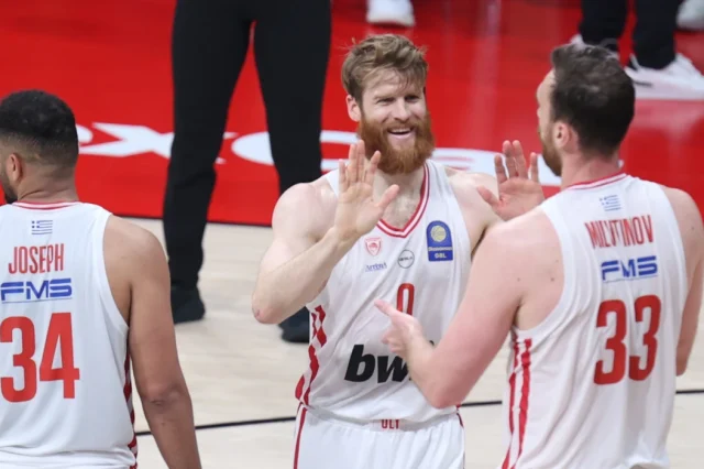 Ερυθρόλευκος ο τίτλος στη Greek Basketball League
