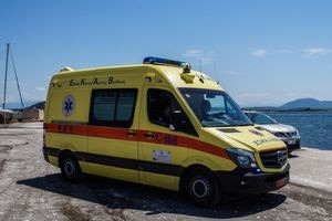 Θάσος: Ζήτησαν εισιτήριο από ασθενοφόρο του ΕΚΑΒ που μετέφερε καρκινοπαθή