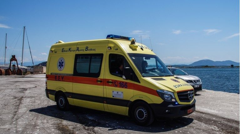 Θάσος: Ζήτησαν εισιτήριο από ασθενοφόρο του ΕΚΑΒ που μετέφερε καρκινοπαθή