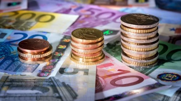 Προϋπολογισμός: Πρωτογενές πλεόνασμα 2,2 δισ. ευρώ πάνω από τους στόχους στο πεντάμηνο