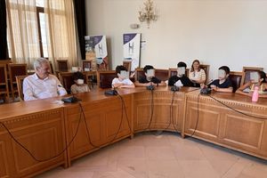 Επίσκεψη από τους μαθητές του 6ου Δημοτικού Σχολείου στον Δήμαρχο Ηρακλείου Αλέξη Καλοκαιρινό