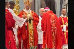 Η Ρωμαιοκαθολική Εκκλησία γιορτάζει τους προστάτες της, Αποστόλους Πέτρο και Παύλο