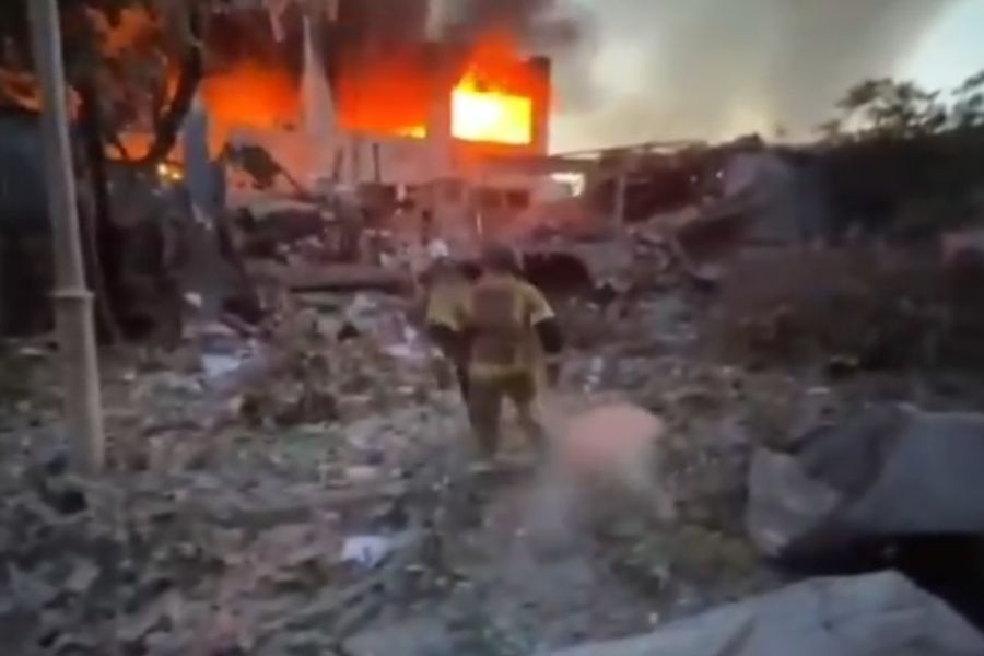 Τουλάχιστον 8 νεκροί, δεκάδες τραυματίες στη νυχτερινή επίθεση της Ρωσίας στην Ουκρανία