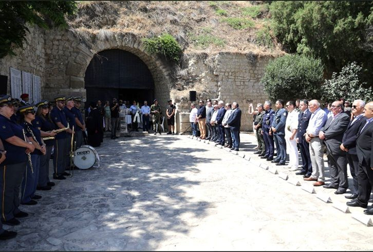 Τελετή μνήμης για τους ομήρους της Στοάς «Μακάσι» στο Ηράκλειο