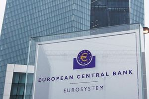 ΕΚΤ: Αύξησε τα επιτόκια κατά 0,25% – Αναθεωρεί επί τα χείρω προβλέψεις για πληθωρισμό και ανάπτυξη