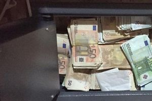 Συνελήφθη ημεδαπός στον Βόλο για εκβίαση ανηλίκου