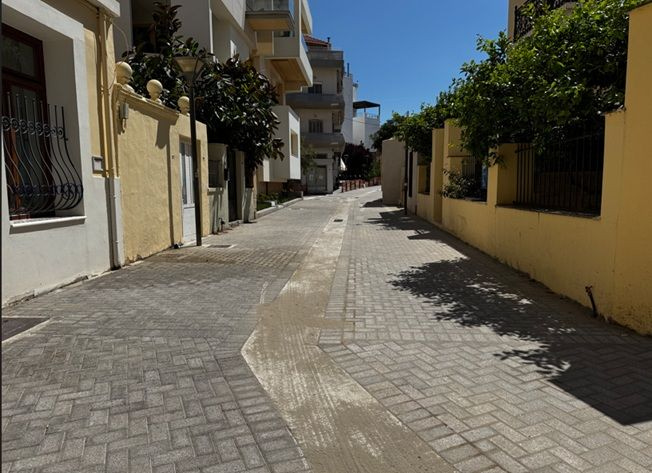 Δήμος Ηρακλείου: Ολοκληρώθηκε η ανακατασκευή και του πεζοδρομημένου τμήματος της Ταξιάρχου Μαρκοπούλου