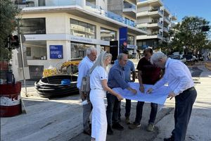 Ο Δήμαρχος Ηρακλείου στο εμβληματικό έργο της ΔΕΥΑΗ για την αντικατάσταση των αγωγών ύδρευσης