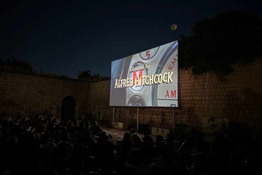 Πρεμιέρα με Άλφρεντ Χίτσκοκ έκανε ο Θερινός Κινηματογράφος «Βηθλεέμ» του Δήμου Ηρακλείου