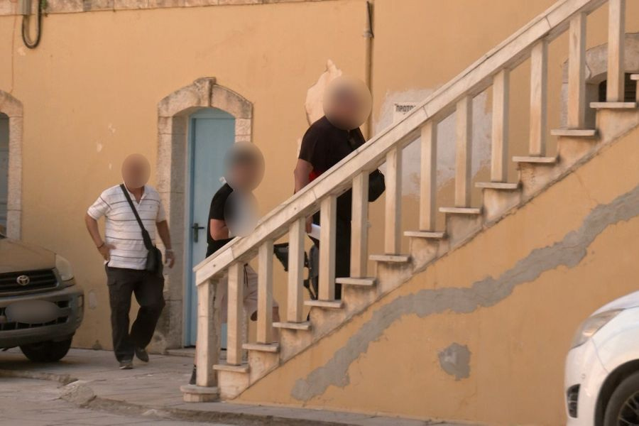 Στον εισαγγελέα ο αστυνομικός στα Χανιά – Αντιμέτωπος με κατηγορίες για ναρκωτικά και ενδοοικογενειακή βία