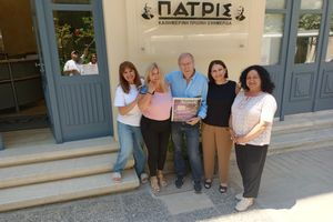 Ο Πάνος Σόμπολος και η “Πατρίς”: Ένας φανατικός αναγνώστης