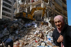 Ιράν: «Κοιτάξτε τον ουρανό απόψε» – Η Τεχεράνη απειλεί με πλήγματα στο Ισραήλ μετά την επίθεση στη Βηρυτό