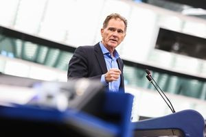 Νίκος Παπανδρέου: Ίδιος ο εθισμός από αλκοόλ, τσιγάρο και social media