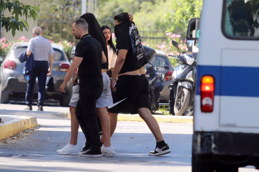 Καλλιθέα: «Είδα στο TikTok ότι υπάρχει βαριά τραυματίας και κατάλαβα ότι το έκανα εγώ» – Τι υποστηρίζει ο 17χρονος