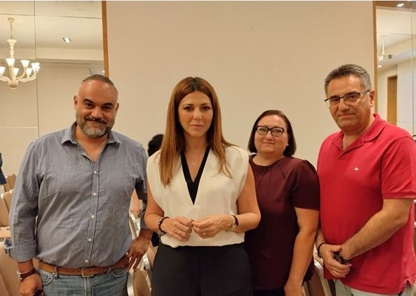 Συνάντηση των Αποφοίτων ΤΕΙ και του ΣΥΜΗΤΕΔΥ Αν. Κρήτης με την Υπουργό Παιδείας Σοφία Ζαχαράκη στο Ηράκλειο