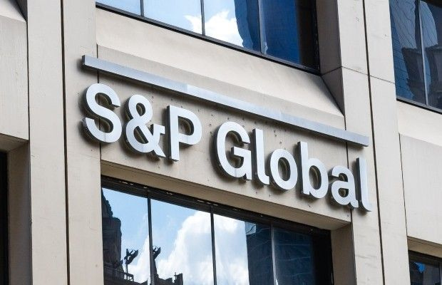 S&P Global: Ταχύτερη βελτίωση της υγείας του ελληνικού τομέα μεταποίησης, υπέδειξαν τα στοιχεία του Μαΐου