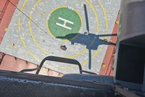 Νέο εντυπωσιακό βίντεο από την αεροδιακομιδή ναυτικού με Super Puma νότια της Γαύδου