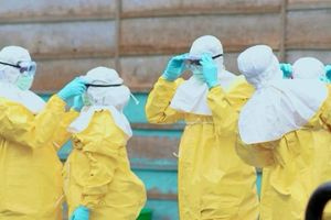 Γαλλία: Το πρώτο κρούσμα Έμπολα είναι γιατρός που επέστρεψε από τη Λ.Δ. Κονγκό