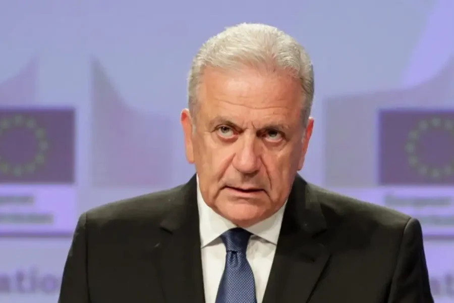 Ο Δημήτρης Αβραμόπουλος ζητά την ακύρωση του ευρωπαϊκού εντάλματος σύλληψης