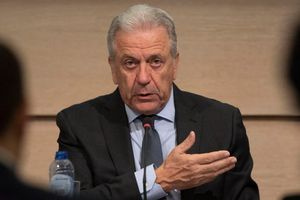 Μπρος εκλογικός γκρεμός και πίσω…Αβραμόπουλος για το Μαξίμου! Σενάριο και για…τρίτες κάλπες πάνω στο τραπέζι! Ξεφουσκώνει με γοργούς ρυθμούς η «Ελπίδα» της Μαρίας…