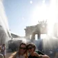 Αδιανόητες εικόνες από τον καύσωνα στην Ευρώπη: Στο Βερολίνο δροσίζονται με αύρες, ενώ οι Παριζιάνοι έκαναν «καταφύγιο» το ΙΚΕΑ