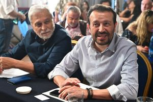 Παππάς σε ΚΕ ΣΥΡΙΖΑ: «Ο ΣΥΡΙΖΑ δεν αυτοδιαλύεται, η περιουσία του δεν εκποιείται»
