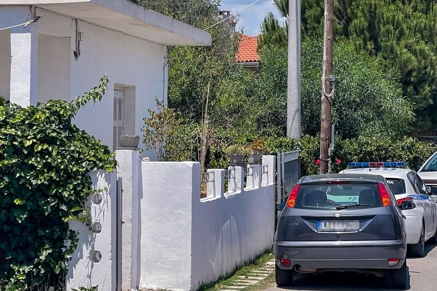 Αίγιο: 4-5 ώρες μετά τη διπλή δολοφονία μητέρας και γιου, ειδοποίησε γείτονες ο 65χρονος Ιταλός