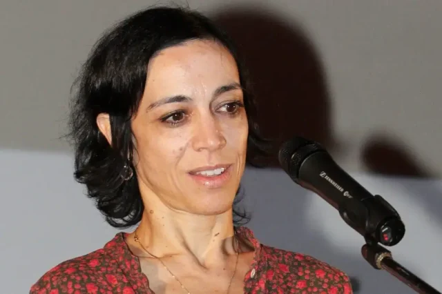 Η Έλενα Τοπαλίδου αφέθηκε ελεύθερη – Αναβλήθηκε για τη Δευτέρα η δίκη της για οδήγηση υπό την επήρεια αλκοόλ