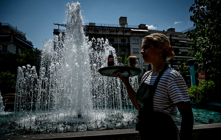 Τουρισμός και εστίαση απογειώνουν την απασχόληση – Πού δημιουργήθηκαν πάνω από 145.000 θέσεις εργασίας