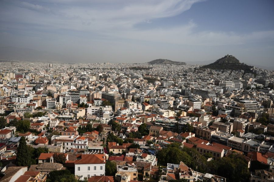 Μπλόκο σε αγοραπωλησίες και μισθώσεις αυθαιρέτων – Τι αλλάζει στις μεταβιβάσεις ακινήτων