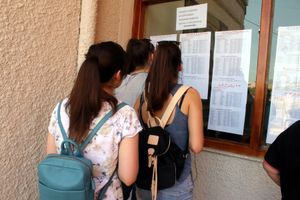 Ηλεία: Δίδυμα «σάρωσαν» με πάνω από 19 στις Πανελληνίες παρά το σοβαρό πρόβλημα υγείας που αντιμετώπισαν