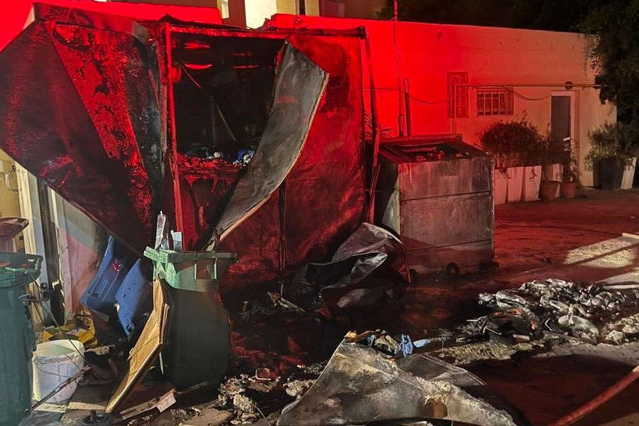 Συναγερμός τη  νύχτα στην Πυροσβεστική για φωτιά σε κάδους