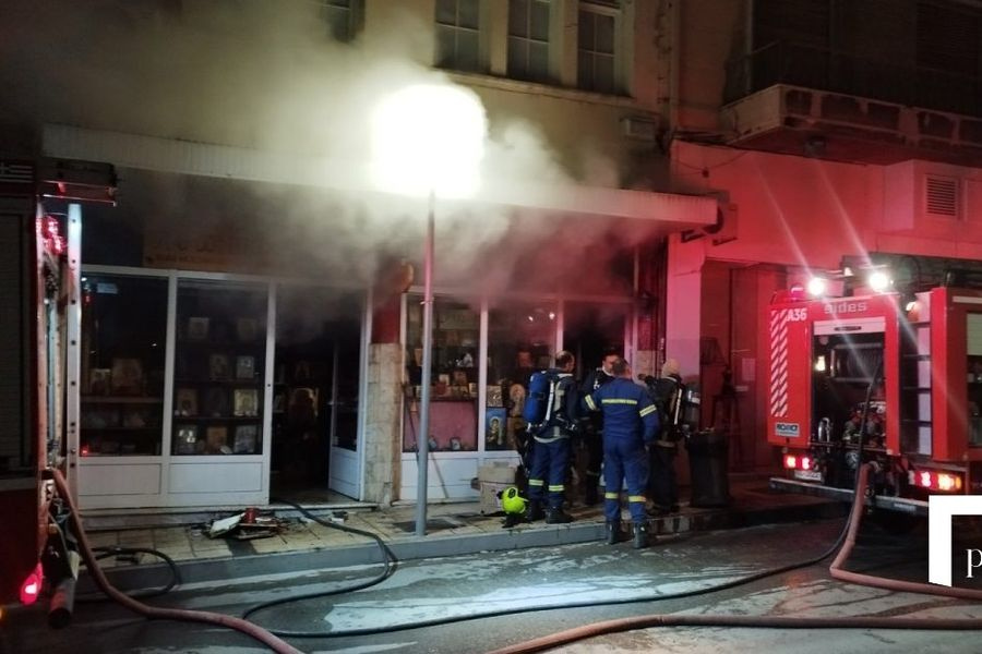 Γυναίκα πίσω από τον εμπρησμό στην επιχείρηση με τα εκκλησιαστικά είδη