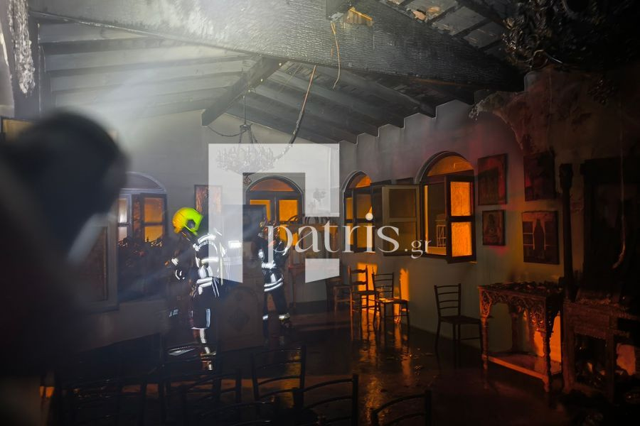 Στάχτη και αποκαΐδια εκκλησία στις Βασιλειές – Δείτε τις εικόνες καταστροφής από το εσωτερικό του ναού